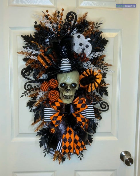 Crochet Skull Wreath - Halloween door decorations